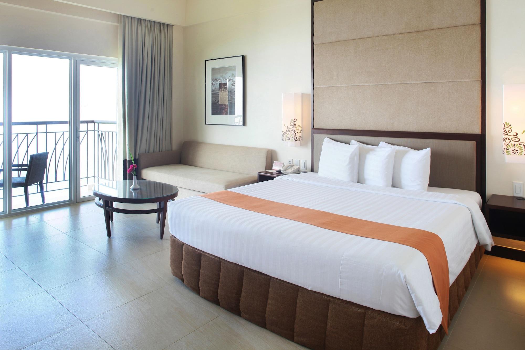 Taal Vista Hotel Tagaytay City Buitenkant foto